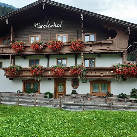 Nieslerhof Villa Mayrhofen Exterior photo